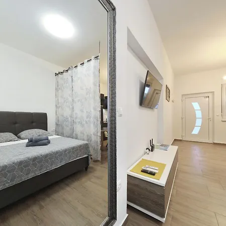 The Oasis Apartment
